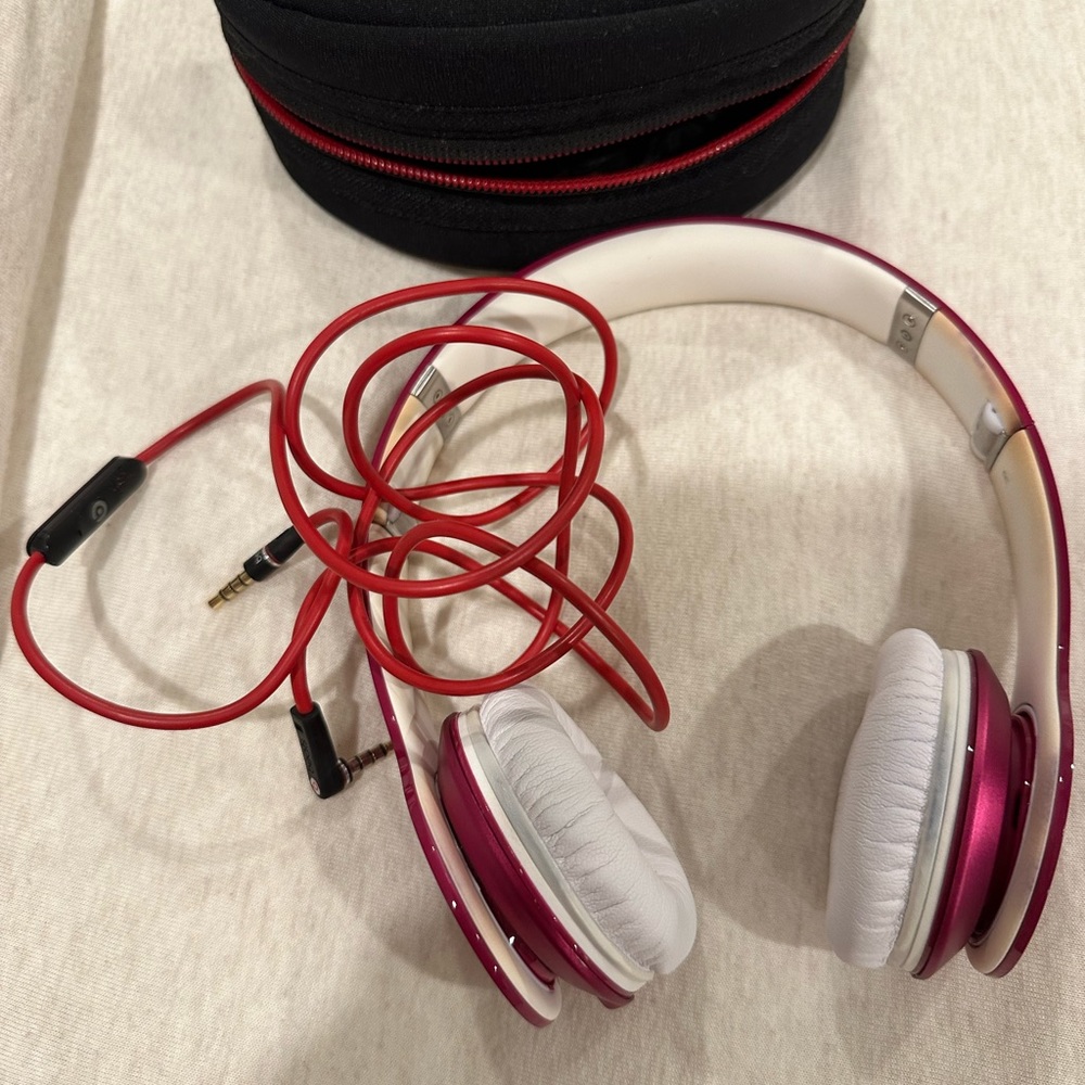 pink beats headphones - Picture 3 of 3